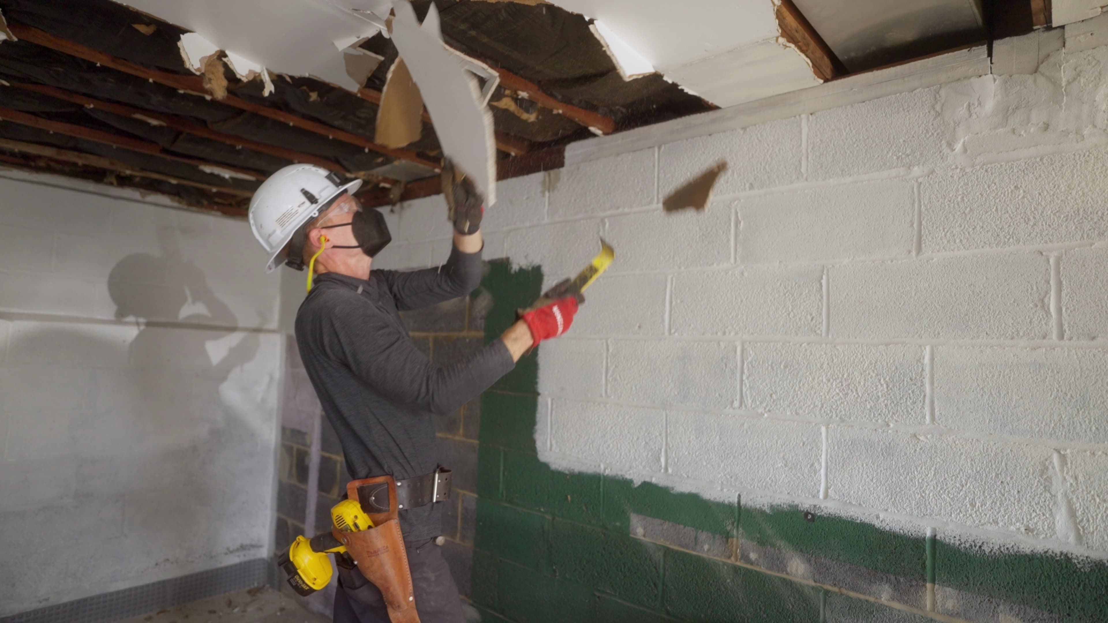 How to Remove a Garage Ceiling